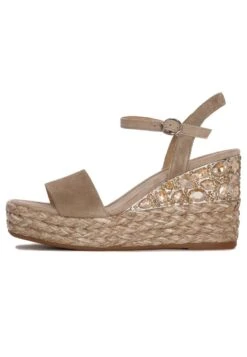 Alma En Pena Sandalen Met Sleehak - Beige