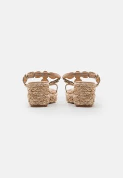 Alma En Pena Sandalen Met Sleehak - Beige -Alma En Pena Winkel b515a4cbbd6d4779b7f937298e61c6dd