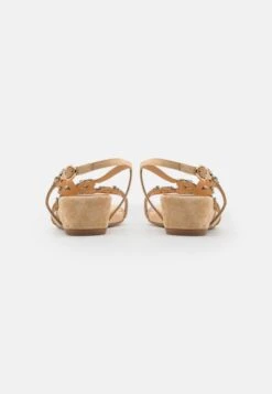 Alma En Pena Sandalen Met Sleehak - Sand 9 Alma En Pena Sandalen Met Sleehak - Sand -Alma En Pena Winkel fc87da8e92e3461db9f821b09f71eed1